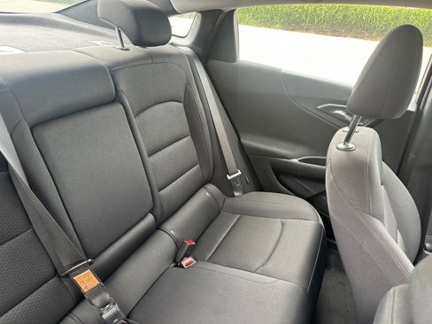 Used 2024 Chevrolet Malibu LT image 37