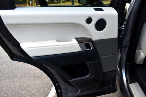 Used 2015 Land Rover Range Rover Sport HSE image 33