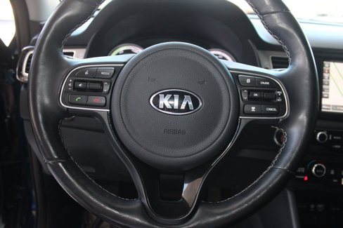 Used 2019 Kia Niro Touring image 18