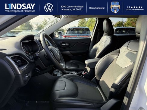 Used 2019 Jeep Cherokee Latitude Plus image 9
