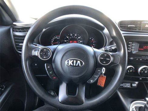 Used 2016 Kia Soul image 14