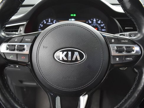 Used 2018 Kia Cadenza Technology image 30