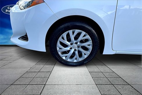 Used 2019 Toyota Corolla LE image 9