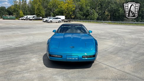 Used 1995 Chevrolet Corvette Coupe image 2