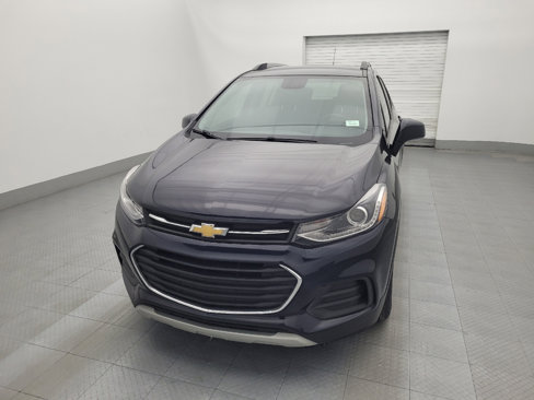 Used 2022 Chevrolet Trax LT w/ LT Convenience Package image 15