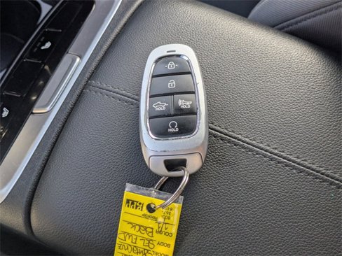 Used 2022 Hyundai Santa Cruz SEL image 35
