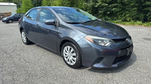 Used 2014 Toyota Corolla LE image 3
