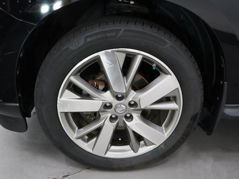 Used 2013 Nissan Pathfinder Platinum w/ Platinum Premium Pkg image 30