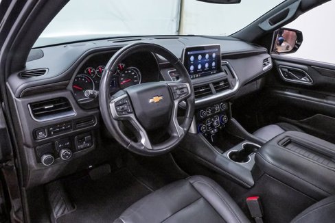 Used 2021 Chevrolet Tahoe LT w/ LT Signature Package image 2