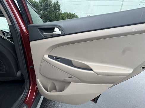 Used 2019 Hyundai Tucson Ultimate w/ Cargo Package image 27