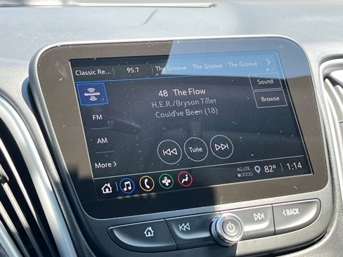 Used 2024 Chevrolet Malibu LT image 21