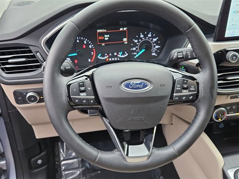 Used 2022 Ford Escape SEL image 18