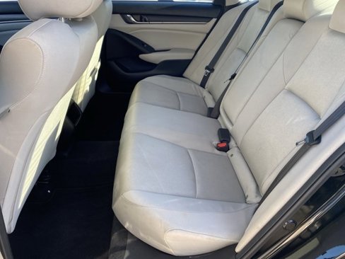 Used 2018 Honda Accord LX image 31
