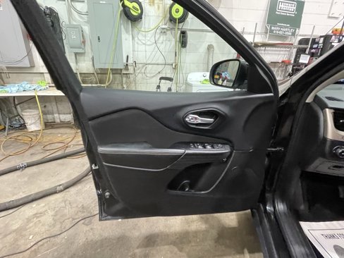 Used 2016 Jeep Cherokee Latitude image 13