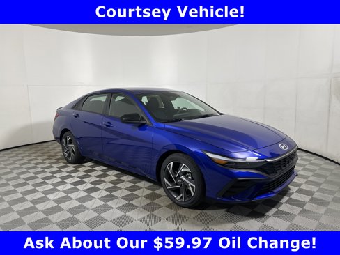 Used 2025 Hyundai Elantra Sport image 1