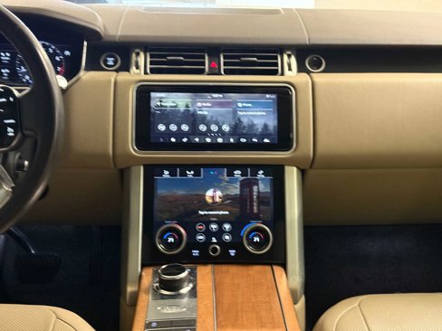 Used 2019 Land Rover Range Rover HSE image 16