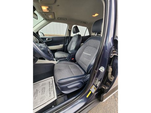 Used 2021 Hyundai Venue image 12