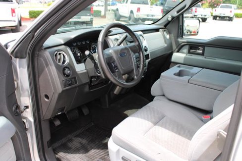 Used 2014 Ford F150 XLT w/ XLT Chrome Package image 15