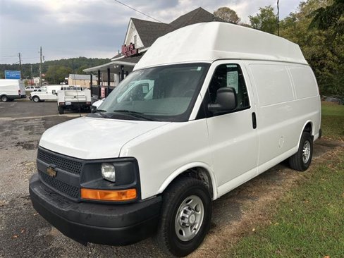Used 2015 Chevrolet Express 2500 image 1