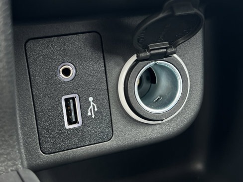 New 2025 Nissan Kicks Play S image 22
