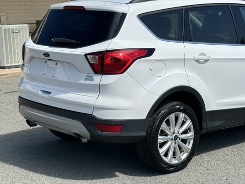 Used 2019 Ford Escape SEL image 38