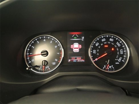 Used 2021 Toyota RAV4 LE image 8