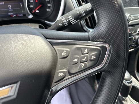 Used 2020 Chevrolet Equinox LT image 19