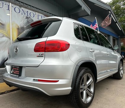 Used 2017 Volkswagen Tiguan Sport image 3