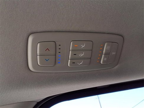 Used 2022 Kia Carnival LX image 9
