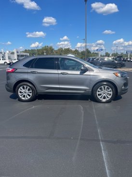 Used 2024 Ford Edge Titanium image 4