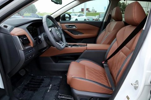 Certified 2024 Nissan Rogue Platinum w/ Platinum Premium Package image 20