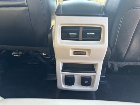 Used 2015 Ford Edge Titanium w/ Equipment Group 302A image 22