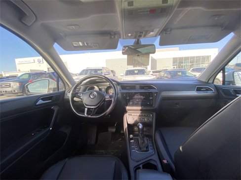 Used 2018 Volkswagen Tiguan SEL image 5