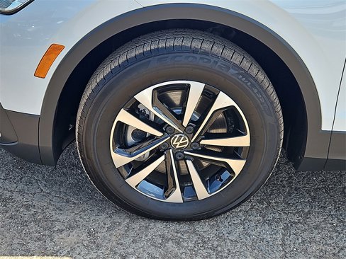 Used 2024 Volkswagen Tiguan S w/ MDO Package, Three-Row image 13