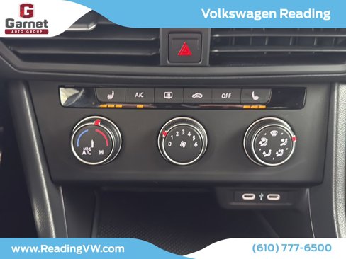 Certified 2024 Volkswagen Jetta Sport image 19