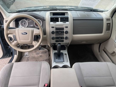 Used 2011 Ford Escape XLT image 12