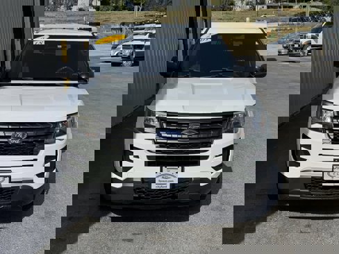 Used 2018 Ford Explorer 4WD Police Interceptor image 3