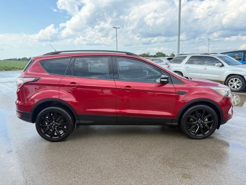 Used 2017 Ford Escape Titanium image 32