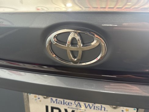 Used 2021 Toyota Corolla L image 18