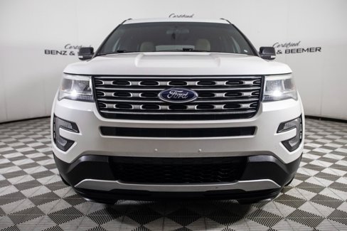 Used 2016 Ford Explorer XLT image 4