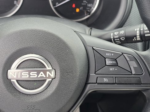 Used 2024 Nissan Kicks S image 16