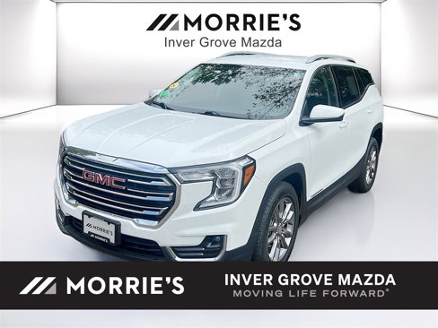 Used 2024 GMC Terrain SLT image 1