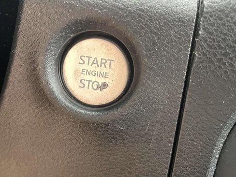 Used 2022 Nissan Frontier SV image 23