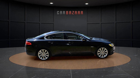 Used 2010 Jaguar XF Premium image 4