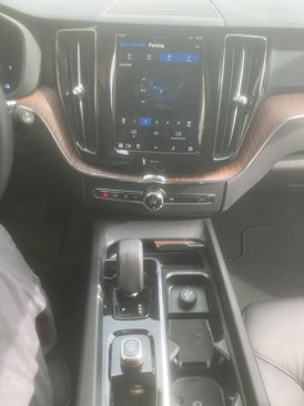 Used 2023 Volvo XC60 B5 Plus w/ Climate Package image 5