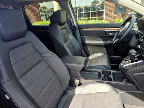 Used 2017 Honda CR-V Touring image 11