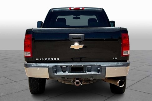 Used 2007 GMC Sierra 2500 SLT w/ Z71 Off-Road Package image 5