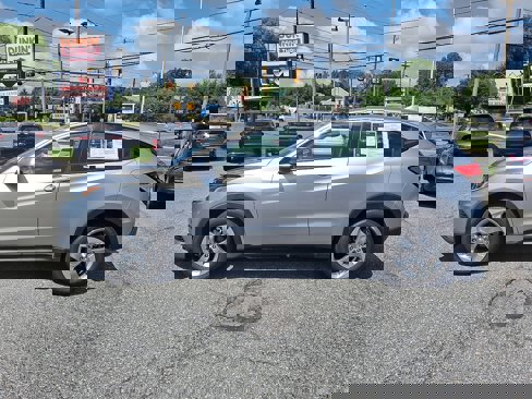 Used 2019 Honda HR-V LX image 7