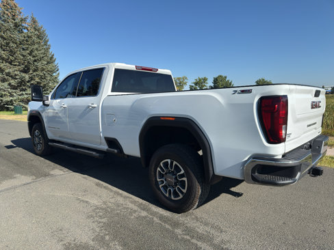 Used 2024 GMC Sierra 3500 SLE w/ SLE Convenience Package image 10