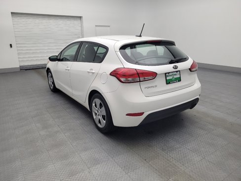 Used 2016 Kia Forte LX image 5